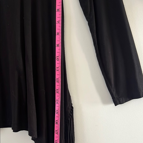 VENUS Chic Black Tunic with Fringe Detail Size L - Picture 6 of 10